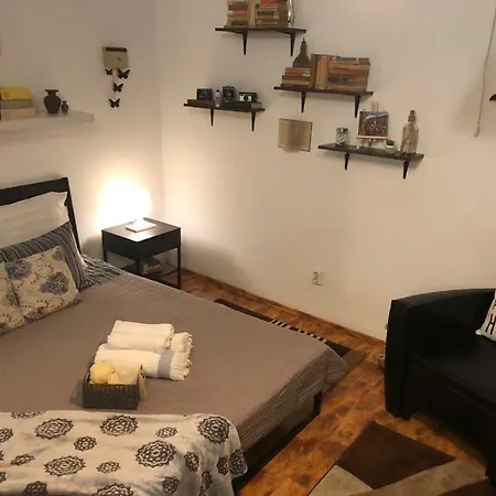Apartment Book Studio - Bb House Brasov